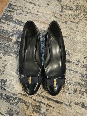 Tory Burch Black Patent Leather Bow Flats
